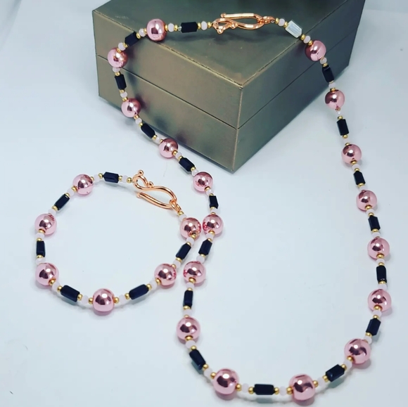 Pink Hematite set - Picture 1 of 5